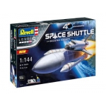 Revell Space Shuttle wirh Booster Rockets Anniversary 05674